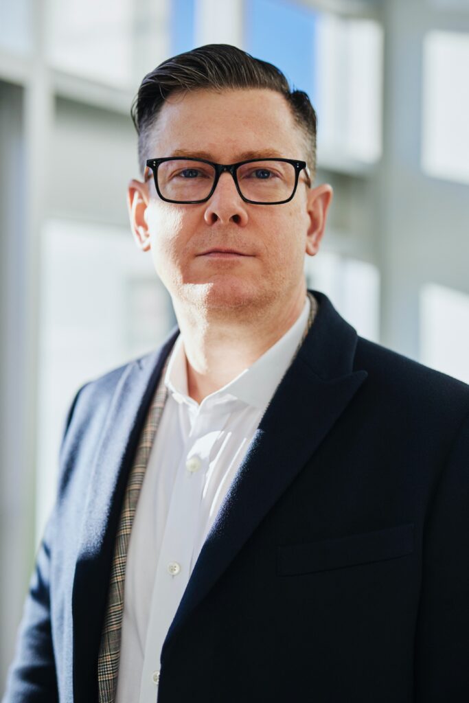 linkedin-sales-solutions-pAtA8xe_iVM-unsplash